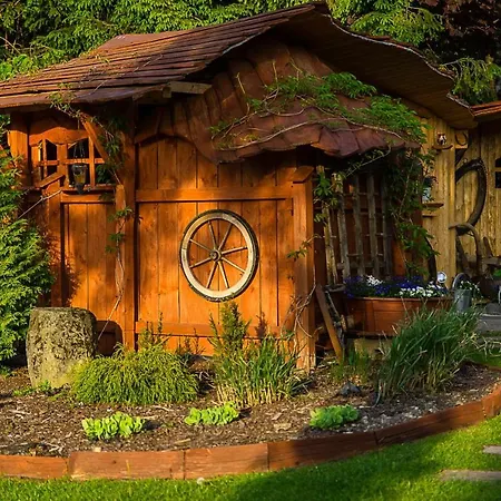 Kozinowka Çiftlik konaklama