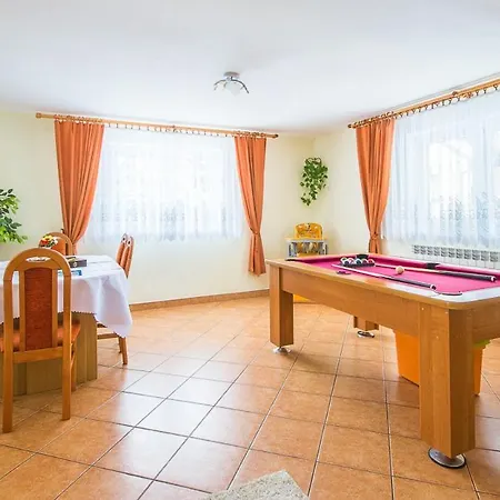 Kozinowka Çiftlik konaklama *