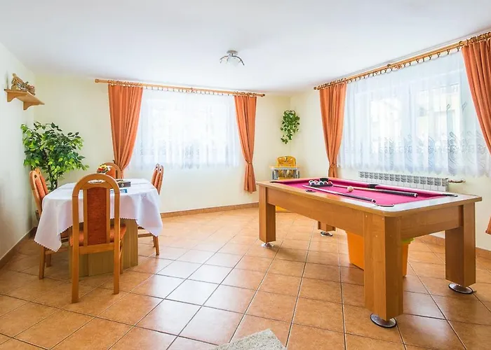 Kozinówka Gospodarstwo agroturystyczne *